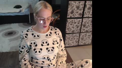 Sasha online show from 04-28-26, 02:27