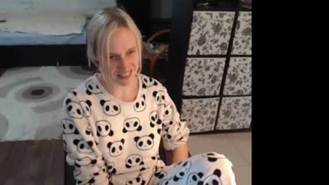 Sasha online show from 06-12-26, 12:48