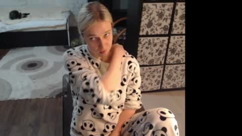 Sasha online show from 06-21-26, 04:53