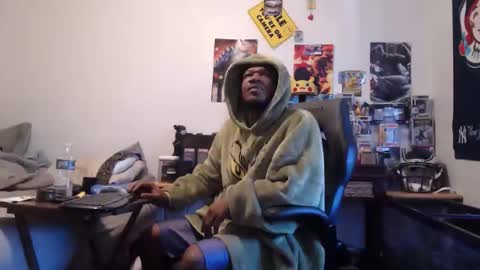 mrsoonicexrated online show from 12-22-25, 03:09