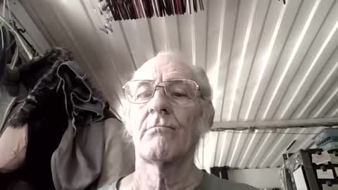 Snapshot of mrsubman chatting on 03-22-26, 09:51 Chuck online show from 03-22-26, 09:51