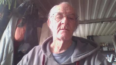 Snapshot of mrsubman chatting on 03-30-26, 07:04 Chuck online show from 03-30-26, 07:04