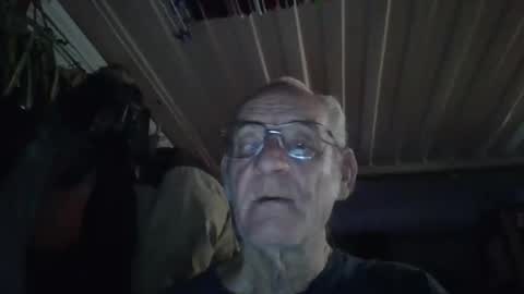 Snapshot of mrsubman chatting on 04-06-26, 06:25 Chuck online show from 04-06-26, 06:25