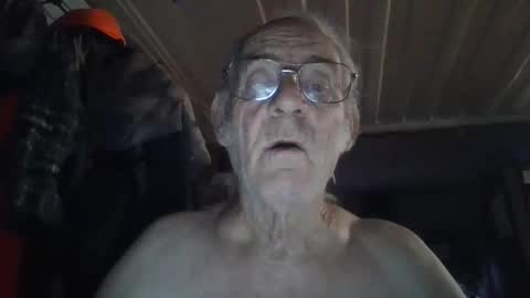 Snapshot of mrsubman chatting on 05-18-26, 07:58 Chuck online show from 05-18-26, 07:58