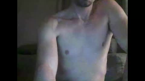 Snapshot of mrtrixterooo chatting on 01-18-25, 04:53 mrtrixterooo online show from 01-18-25, 04:53