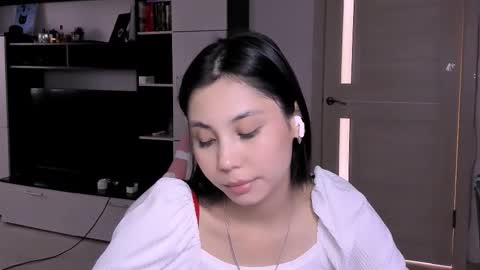 ms_emily_ online show from 03-11-26, 11:05