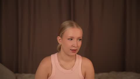 Eva 3 online show from 06-14-26, 11:56