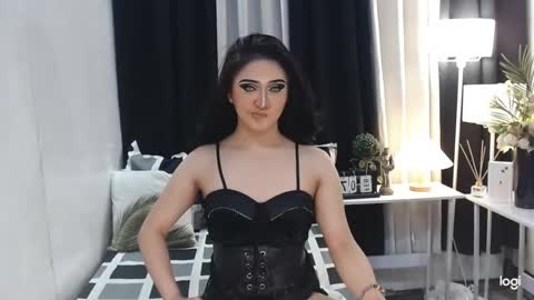 Snapshot of ms_grey4u chatting on 02-07-25, 04:24 Ash online show from 02-07-25, 04:24