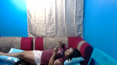 Nathalie online show from 02-16-25, 04:53