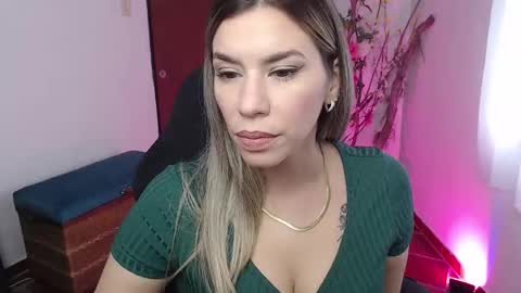 Sofia online show from 01-06-26, 04:21