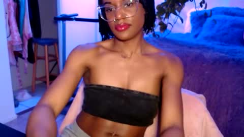 CocoSage online show from 02-12-26, 09:21