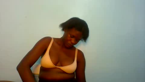 Snapshot of mseseseko0 chatting on 05-17-26, 11:39 mseseseko0 online show from 05-17-26, 11:39