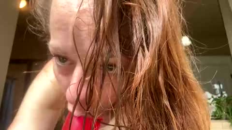 msfreckles92 online show from 05-02-26, 05:07