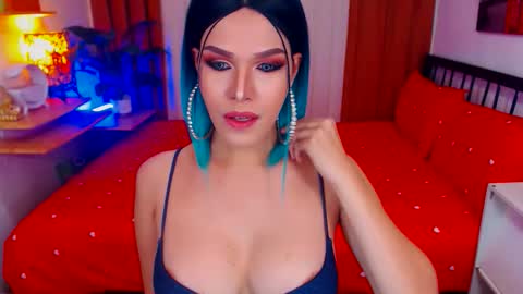 Snapshot of mshardhugedickx chatting on 04-05-26, 02:14 Goddess Tyra online show from 04-05-26, 02:14