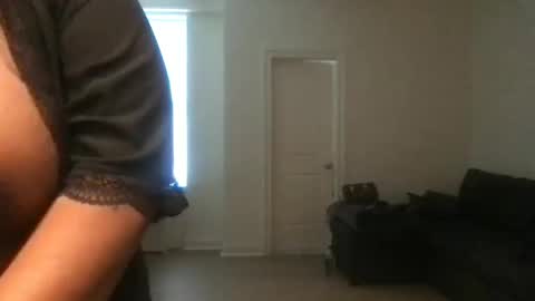 Chocolate  Candy   Stick online show from 12-25-24, 09:00