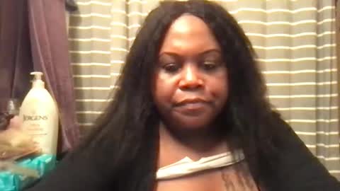 Chocolate  Candy   Stick online show from 01-25-25, 05:18