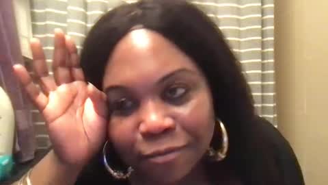 Chocolate  Candy   Stick online show from 01-25-25, 11:11