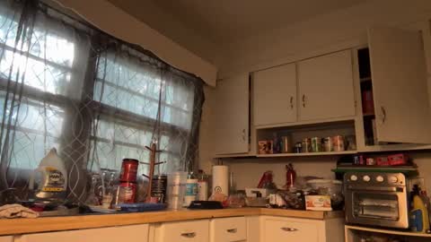 mskitty000 online show from 09-15-25, 09:37