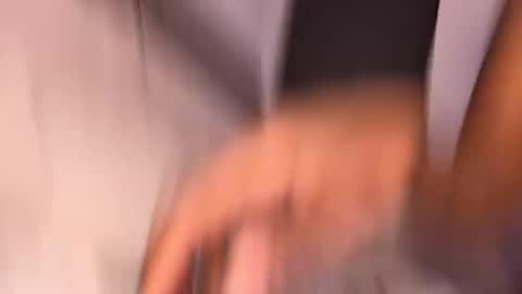 mskitty000 online show from 12-05-25, 04:25