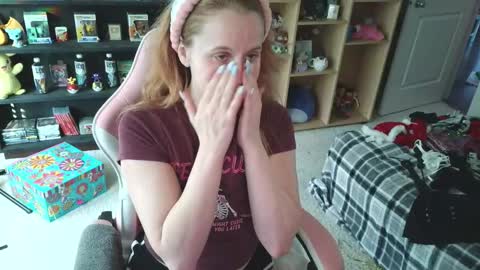 Mallow online show from 12-21-25, 08:27