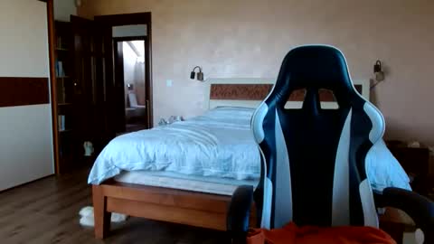 msmarshmallow1 online show from 05-05-26, 12:46