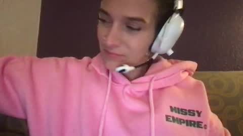 Tara Jane online show from 11-29-25, 08:01