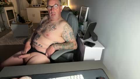 Snapshot of mtb1697 chatting on 06-02-26, 10:45 mtb1697 online show from 06-02-26, 10:45