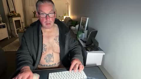 Snapshot of mtb1697 chatting on 06-06-26, 11:20 mtb1697 online show from 06-06-26, 11:20