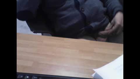 Snapshot of mtwpaul chatting on 01-06-25, 05:38 mtwpaul online show from 01-06-25, 05:38