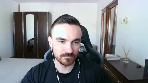 Victor online show from 03-11-26, 11:49