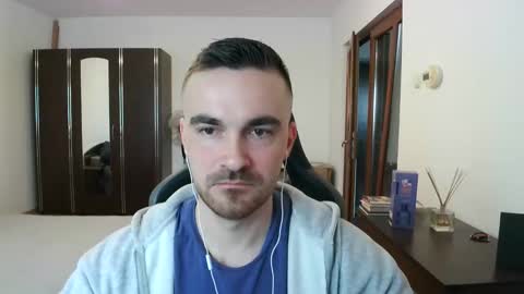 Victor online show from 04-03-26, 05:49