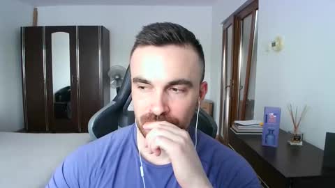 Victor online show from 04-19-26, 01:32