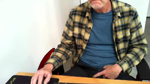 mucfag online show from 05-20-26, 04:02