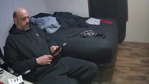 Muffdiver online show from 02-16-26, 11:23