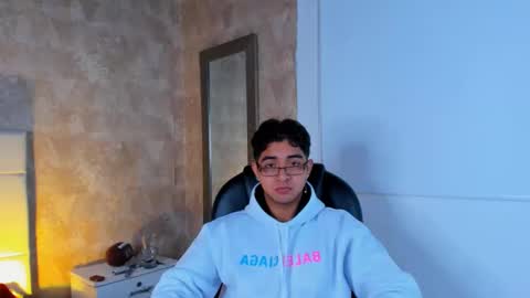 Snapshot of muichiro_tokito1 chatting on 12-31-24, 01:52 muichiro tokito1 online show from 12-31-24, 01:52