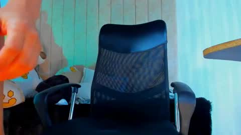 Snapshot of muichiro_tokito1 chatting on 02-04-25, 06:14 muichiro tokito1 online show from 02-04-25, 06:14