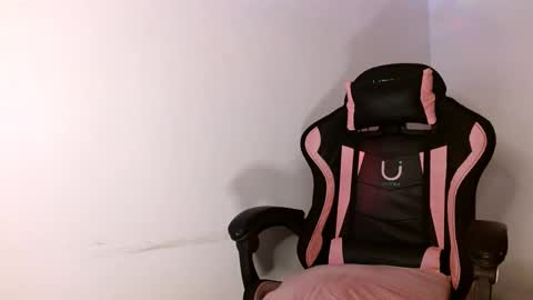 yuli online show from 10-11-25, 08:35