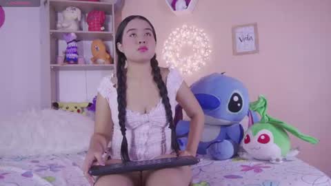 Snapshot of mulan_22_ chatting on 06-06-26, 12:43 mulan_22_ online show from 06-06-26, 12:43