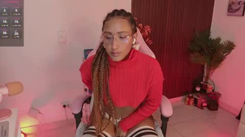 Snapshot of mulata_ch chatting on 06-24-26, 01:04 HEY GUYS IF YOU LIKE SEXY SHOW YOU ARE IN THE CORRECT PLACE CU WENESDAY PVT OPEN TRANSMISSION TIME 5 PM - 10 PM COLOMBIA online show from 06-24-26, 01:04