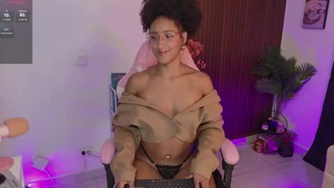 Snapshot of mulata_ch chatting on 07-03-26, 12:28 HEY GUYS IF YOU LIKE SEXY SHOW YOU ARE IN THE CORRECT PLACE CU WENESDAY PVT OPEN TRANSMISSION TIME 5 PM - 10 PM COLOMBIA online show from 07-03-26, 12:28