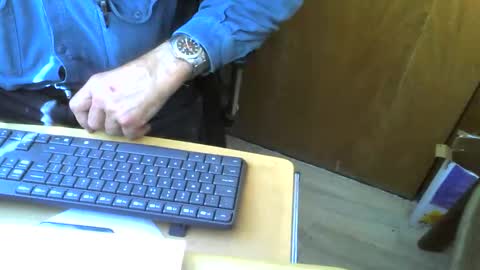 Snapshot of muller520 chatting on 05-19-26, 12:33 muller520 online show from 05-19-26, 12:33