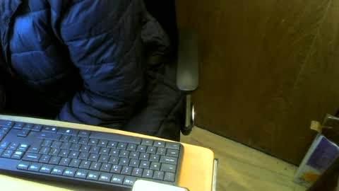 Snapshot of muller520 chatting on 06-13-26, 06:33 muller520 online show from 06-13-26, 06:33