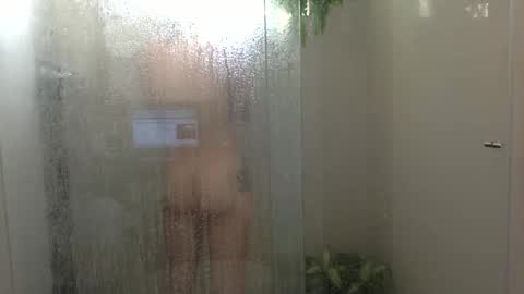 Snapshot of munchi_ chatting on 01-16-25, 10:23 online show from 01-16-25, 10:23