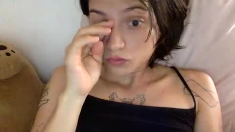 Snapshot of munchi_ chatting on 01-29-25, 01:49 online show from 01-29-25, 01:49