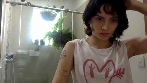 Snapshot of munchi_ chatting on 02-13-25, 03:24 online show from 02-13-25, 03:24