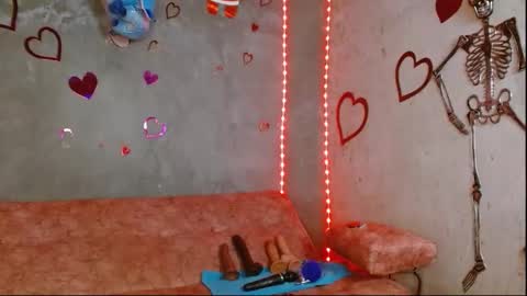 Leidy online show from 02-11-26, 05:23