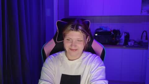 Snapshot of mura_muur chatting on 06-20-26, 03:59 Milana online show from 06-20-26, 03:59