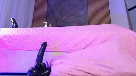 Snapshot of muriel_belovv chatting on 05-14-26, 03:13 Tell me Sofi online show from 05-14-26, 03:13