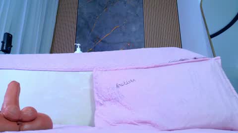 Tell me Sofi  online show from 08-01-26, 03:17