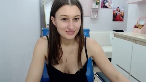 Snapshot of muriel_elvin chatting on 10-03-25, 08:22 muriel_elvin online show from 10-03-25, 08:22